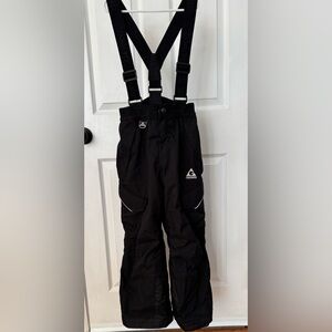 Boys black Gerry snow pants.